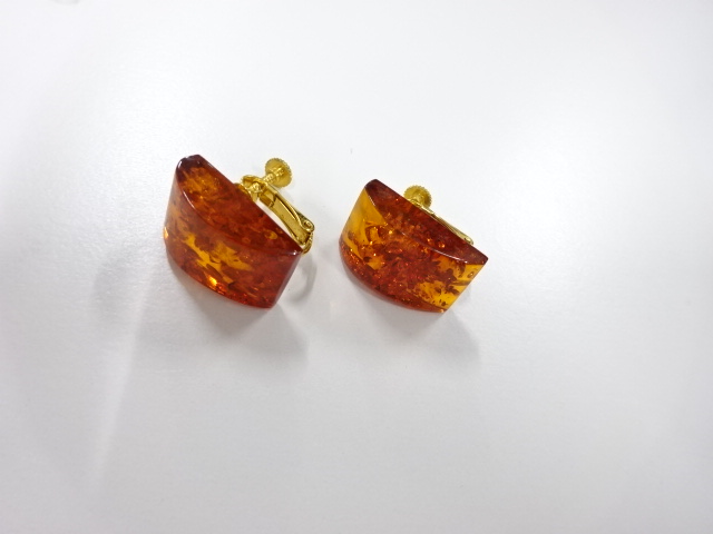 琥珀　イヤリング